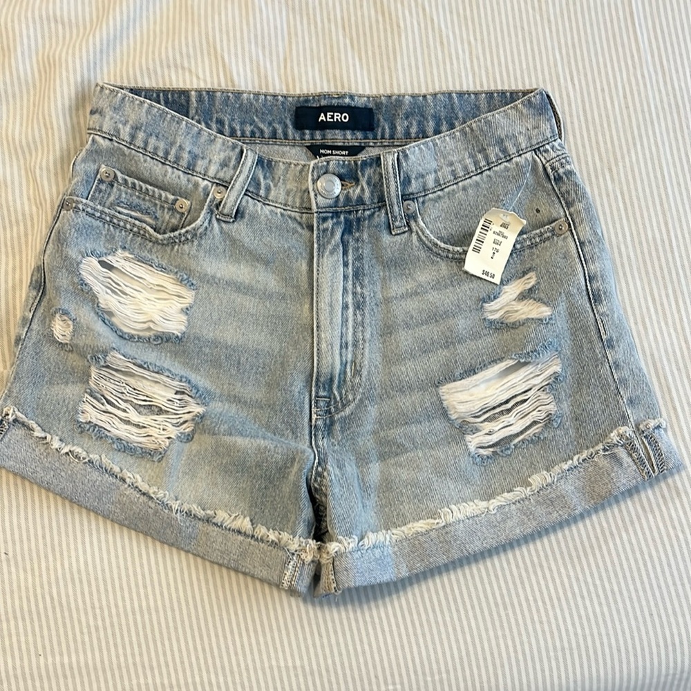 NWT AERO Mom Shorts
